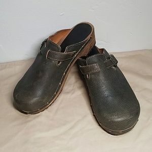 sanita open back clogs